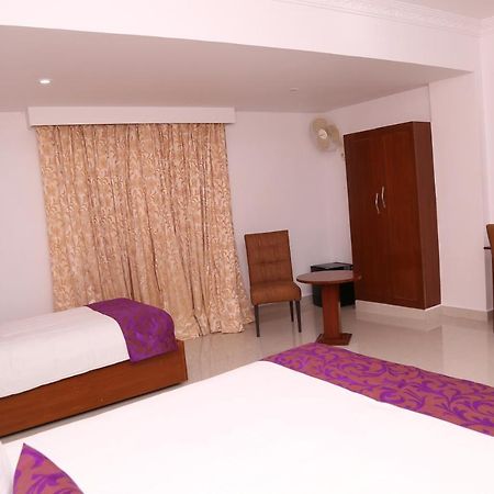 Sbk Park Inn Kanchipuram Extérieur photo